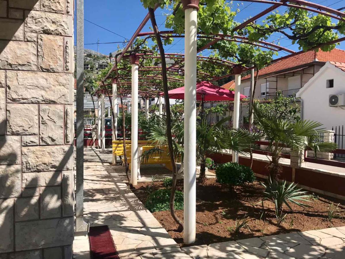 Rada Lägenhet Trebinje